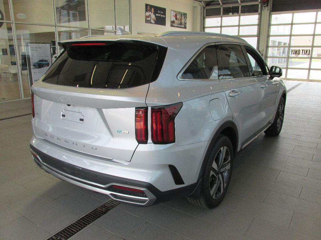 used 2022 Kia Sorento Plug-In Hybrid car, priced at $30,995