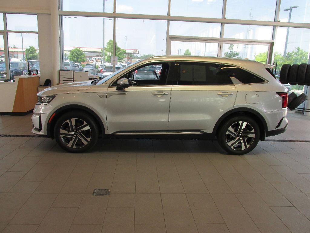 used 2022 Kia Sorento Plug-In Hybrid car, priced at $30,995