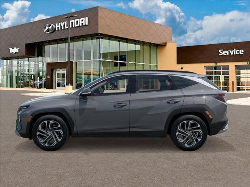 new 2025 Hyundai Tucson car, priced at $40,900