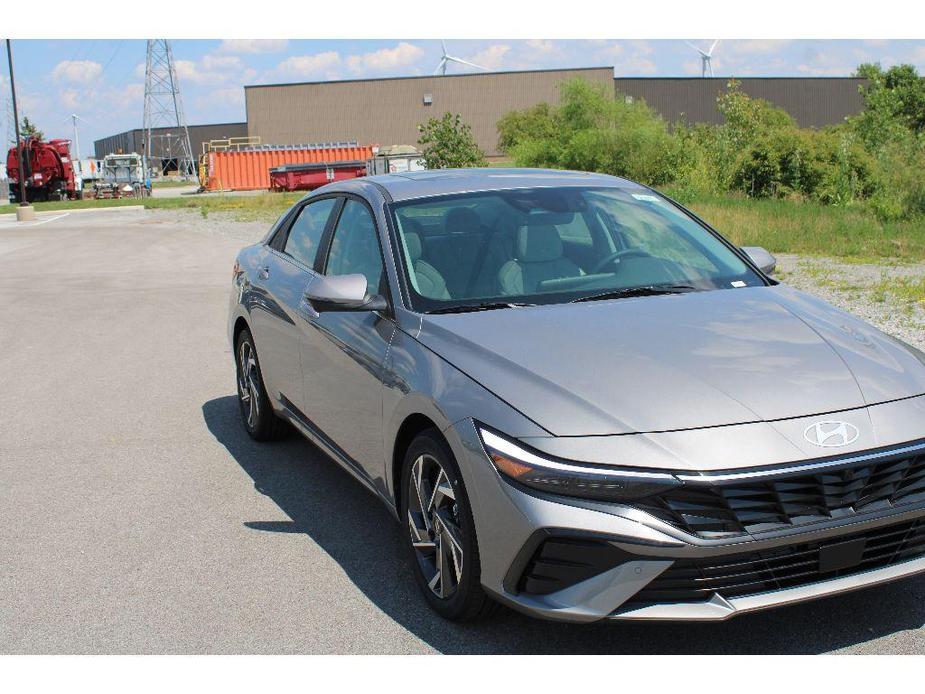 new 2024 Hyundai Elantra car, priced at $26,995