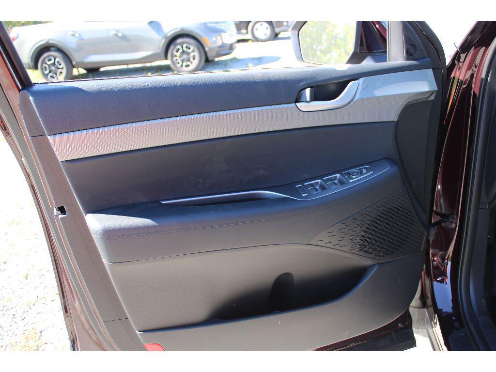 used 2025 Hyundai Palisade car, priced at $32,995
