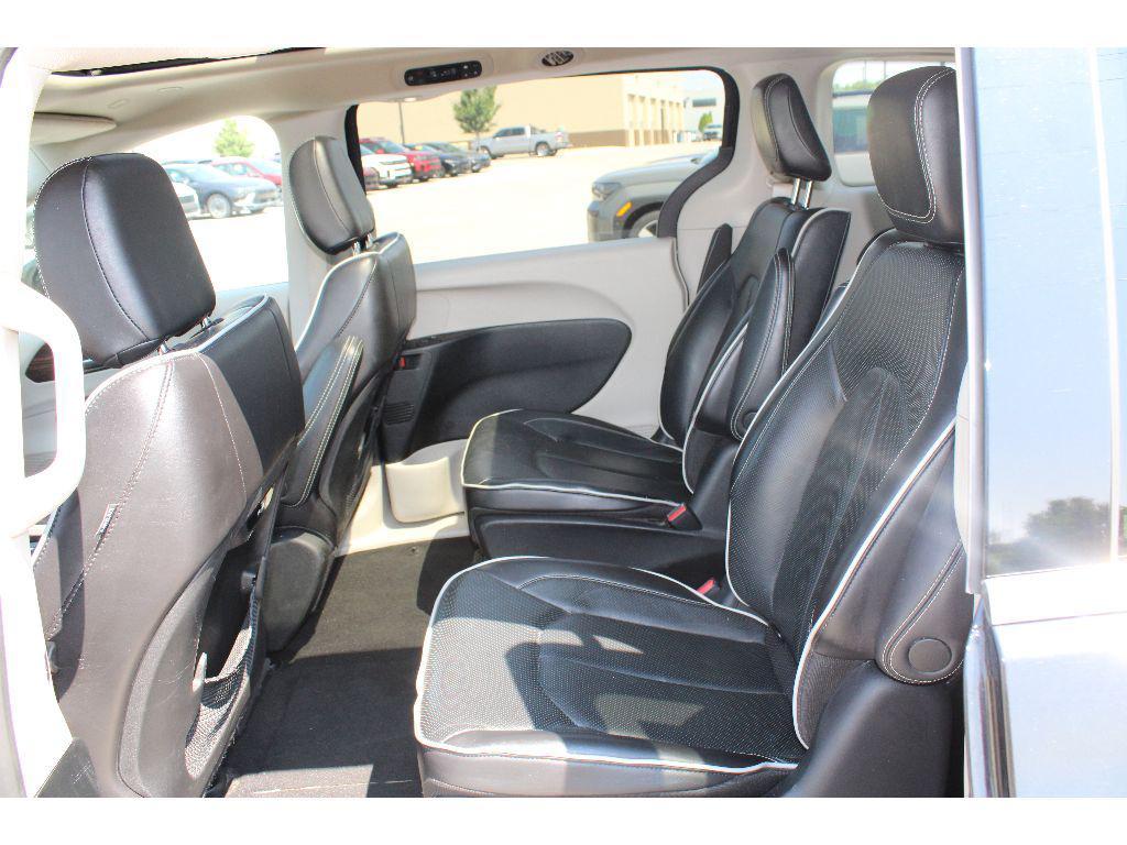 used 2023 Chrysler Pacifica Hybrid car, priced at $27,495