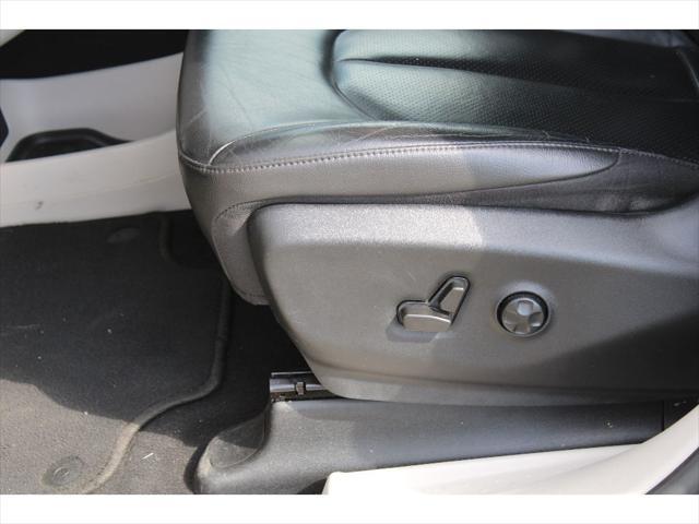 used 2022 Chrysler Pacifica car, priced at $18,995