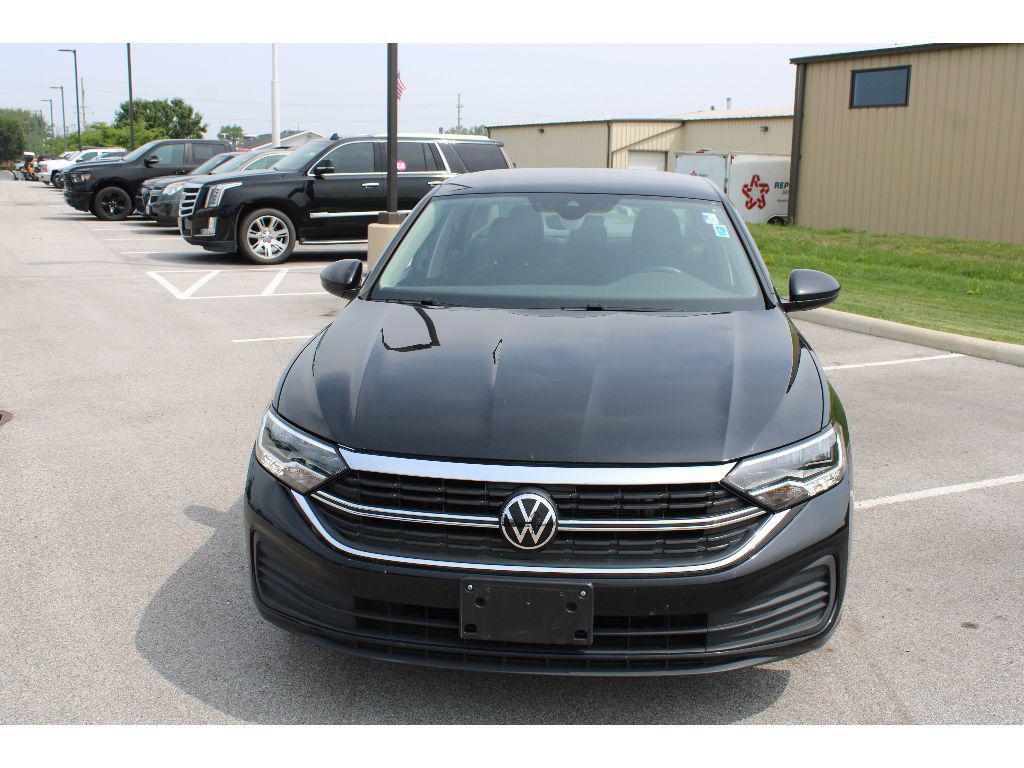 used 2024 Volkswagen Jetta car, priced at $18,995