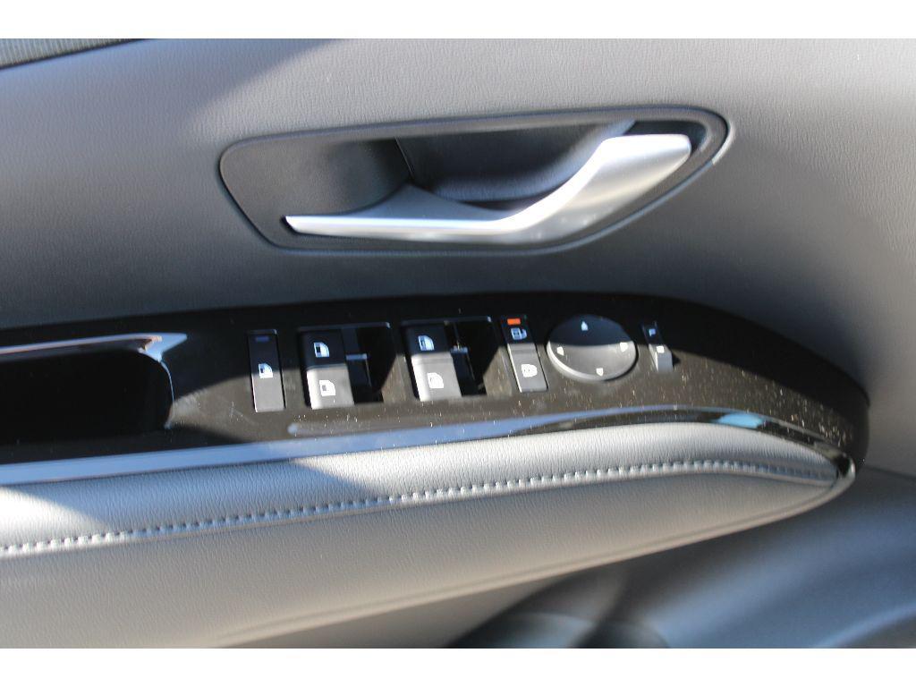 used 2025 Hyundai SANTA CRUZ car, priced at $36,995