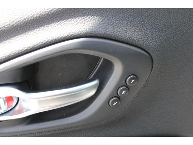 used 2019 Jeep Cherokee car, priced at $16,495