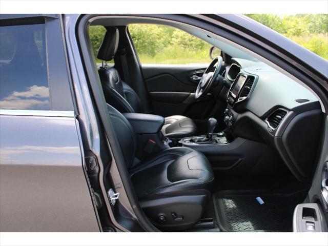used 2019 Jeep Cherokee car, priced at $16,495