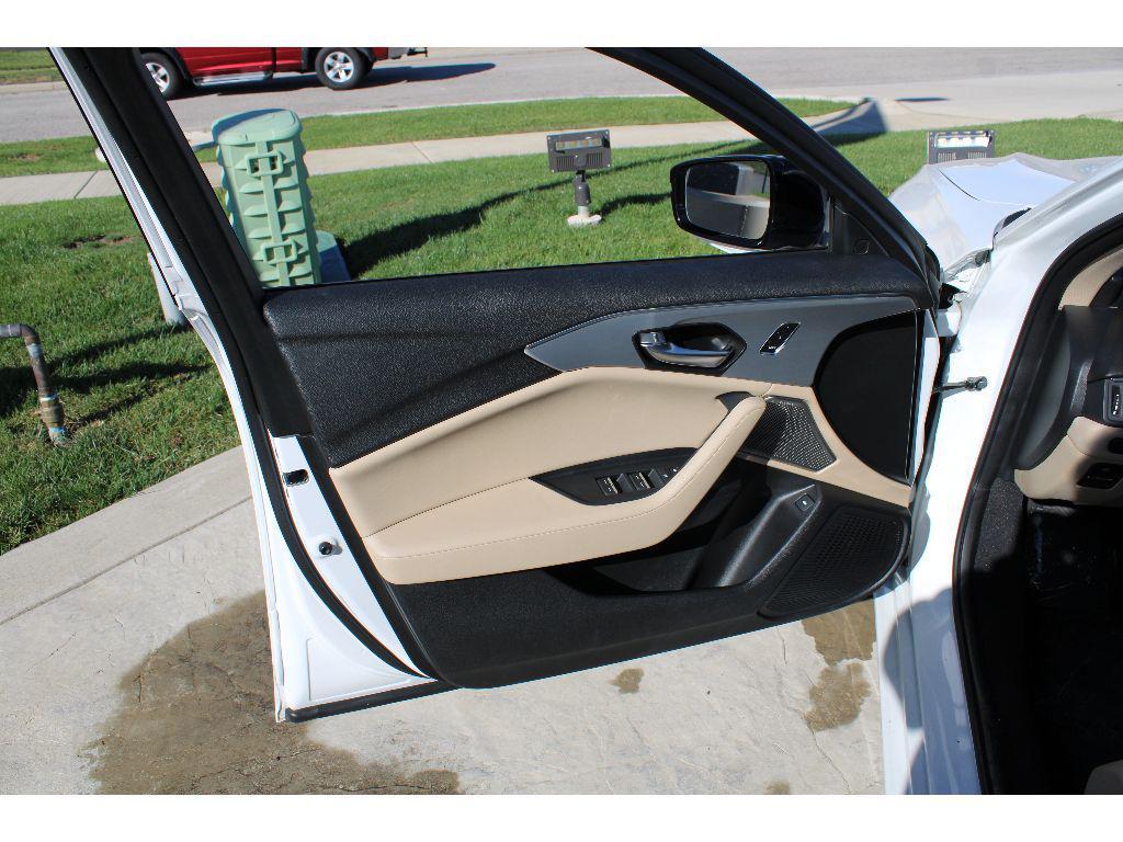 used 2023 Acura TLX car, priced at $30,995