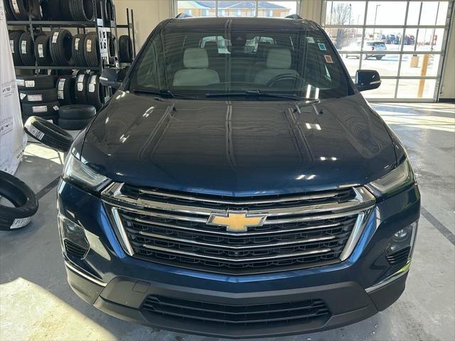 used 2022 Chevrolet Traverse car, priced at $27,495