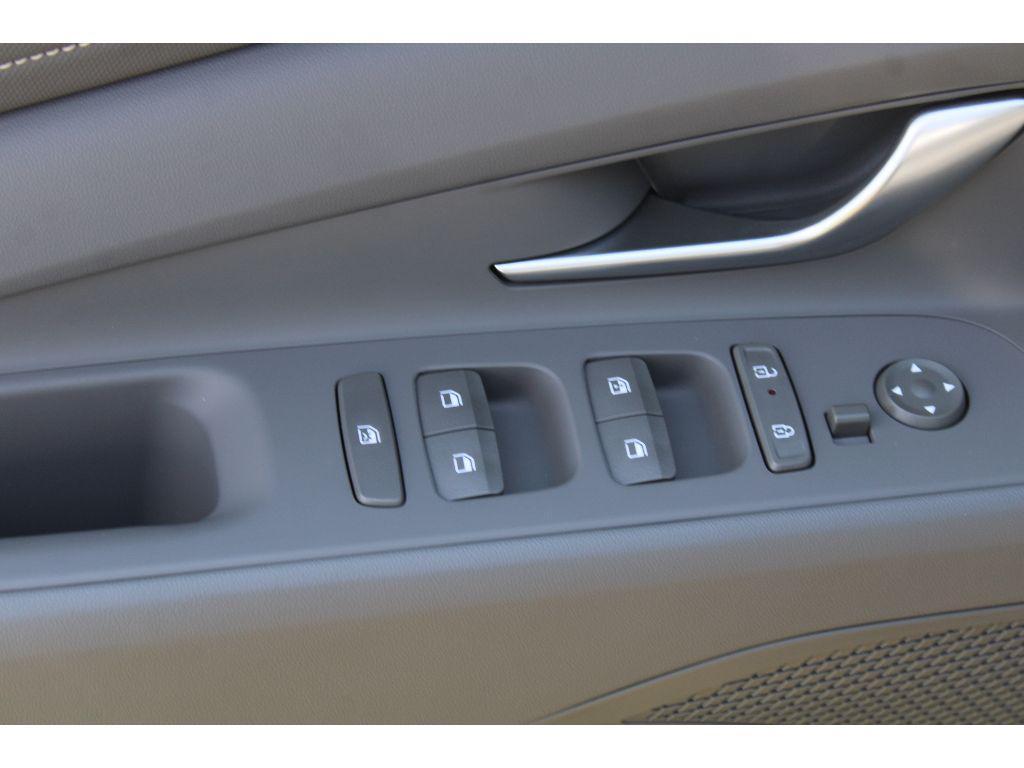 used 2024 Hyundai Elantra car, priced at $21,995