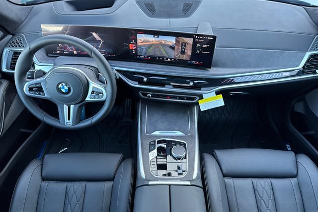 new 2025 BMW X7 car, priced at $115,255