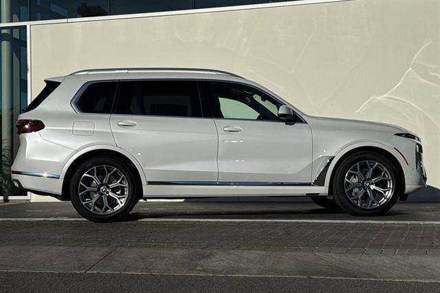 new 2025 BMW X7 car, priced at $90,235