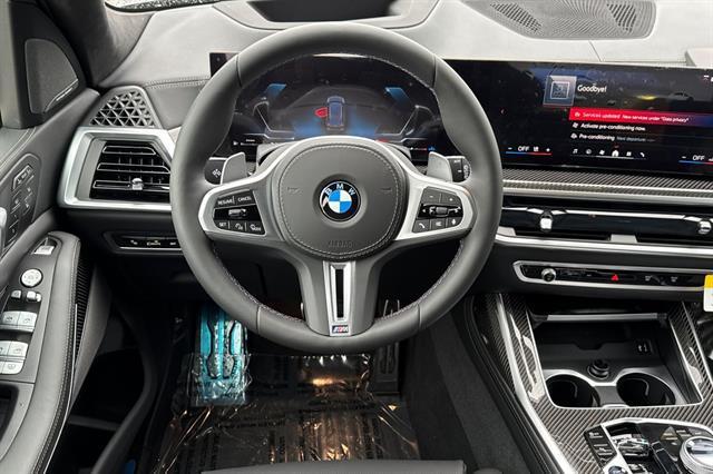 new 2025 BMW X7 car, priced at $121,005