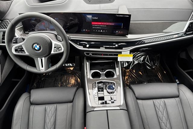 new 2025 BMW X7 car, priced at $121,005