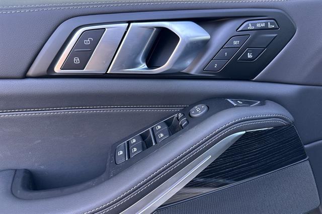 new 2026 BMW X7 car