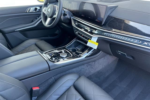 new 2026 BMW X7 car