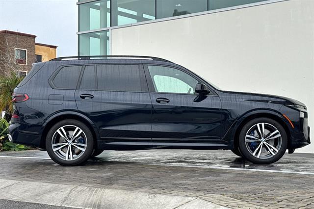 new 2025 BMW X7 car, priced at $114,980