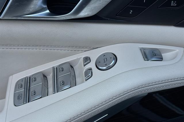 used 2021 BMW X7 car, priced at $37,082