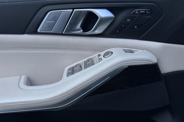 used 2021 BMW X7 car, priced at $37,082