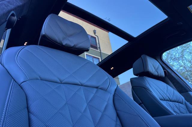 new 2026 BMW X7 car, priced at $96,615