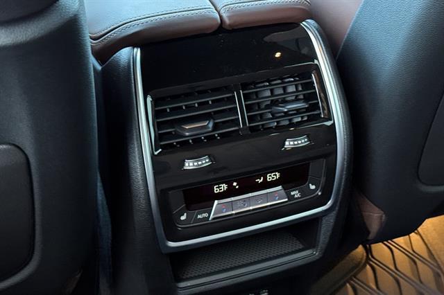 new 2026 BMW X7 car, priced at $119,590