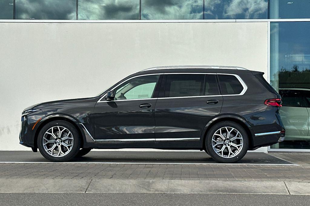 new 2026 BMW X7 car, priced at $93,725