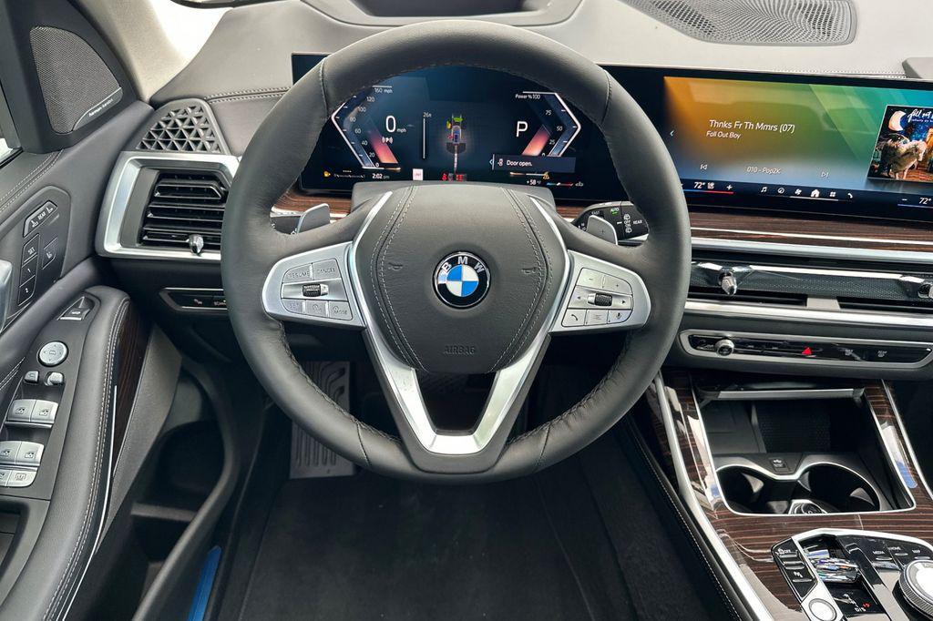 new 2026 BMW X7 car, priced at $93,725
