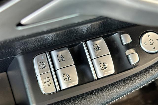 used 2022 BMW 740 car, priced at $50,338