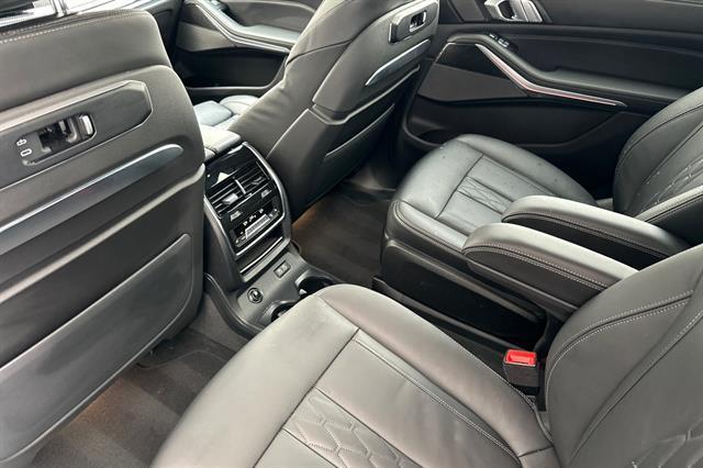 used 2023 BMW X7 car, priced at $79,008