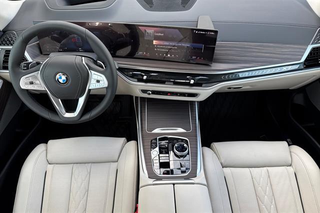 new 2025 BMW X7 car, priced at $98,285