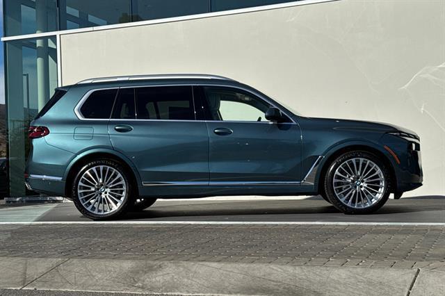 new 2025 BMW X7 car, priced at $98,285