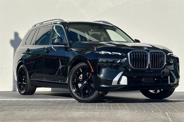 new 2025 BMW X7 car, priced at $90,235