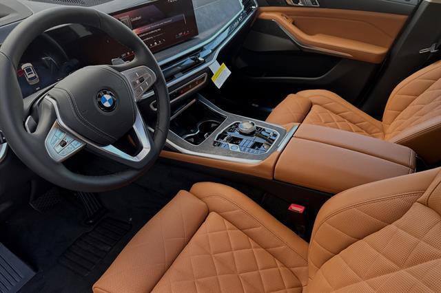 new 2025 BMW X7 car, priced at $90,235