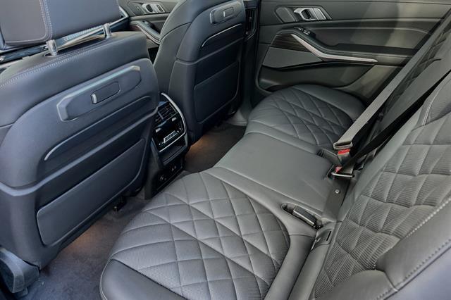 used 2024 BMW X7 car, priced at $72,998