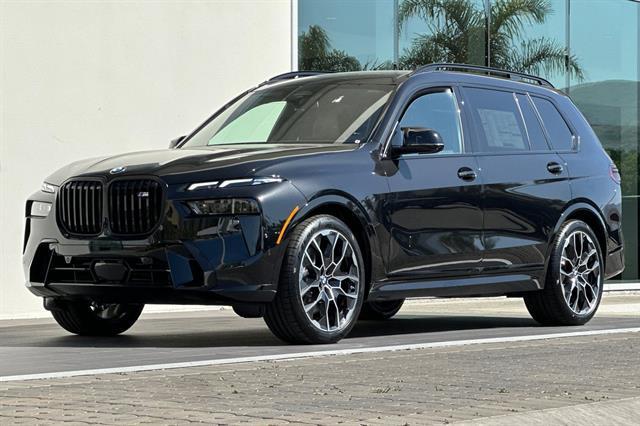 new 2026 BMW X7 car, priced at $117,590