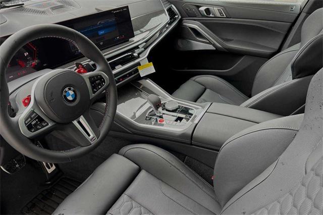 new 2024 BMW X6 M car, priced at $141,050