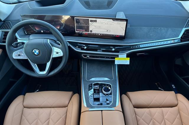 new 2025 BMW X7 car, priced at $90,235