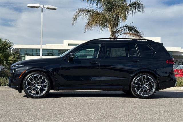 new 2025 BMW X7 car, priced at $120,705