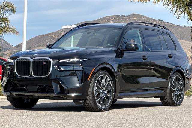 new 2025 BMW X7 car, priced at $120,705