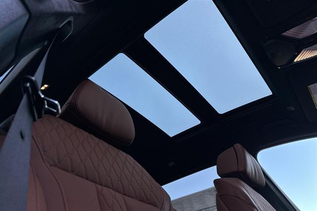 new 2026 BMW X7 car, priced at $122,590