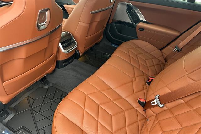 new 2025 BMW 760 car, priced at $129,625