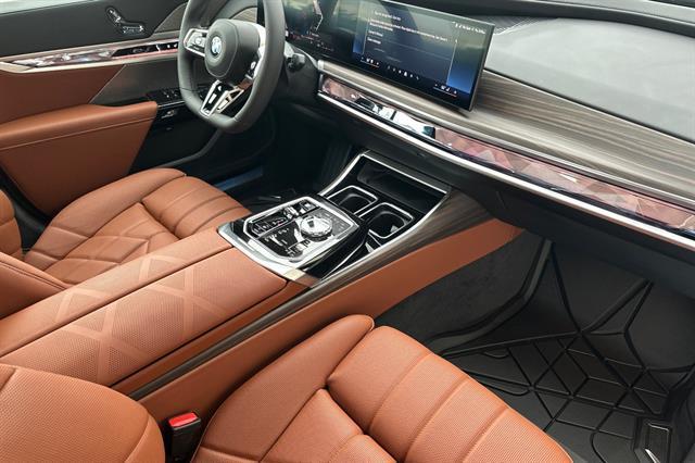 new 2025 BMW 760 car, priced at $129,625