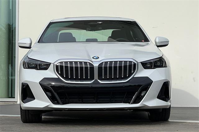 new 2024 BMW 540 car, priced at $71,095