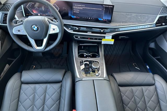 new 2026 BMW X7 car, priced at $89,815