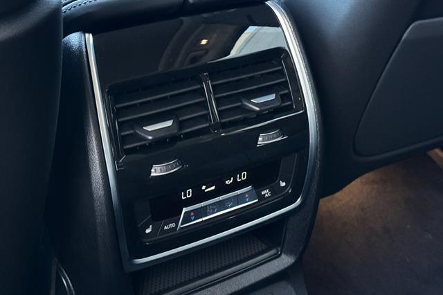 new 2026 BMW X7 car, priced at $97,340