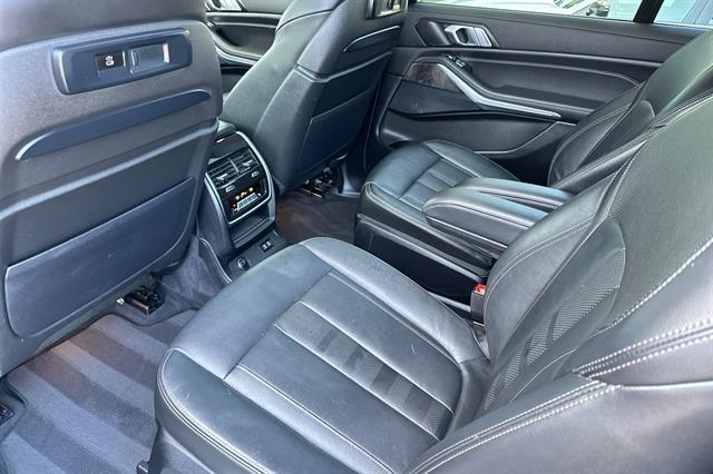 used 2022 BMW X7 car, priced at $43,527