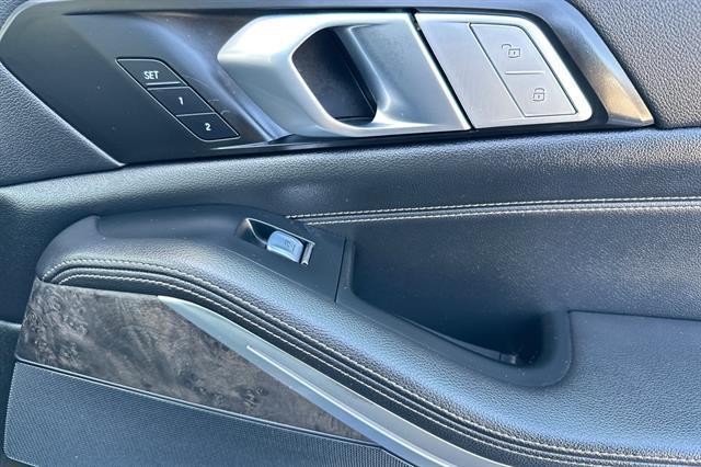 used 2022 BMW X7 car, priced at $43,527