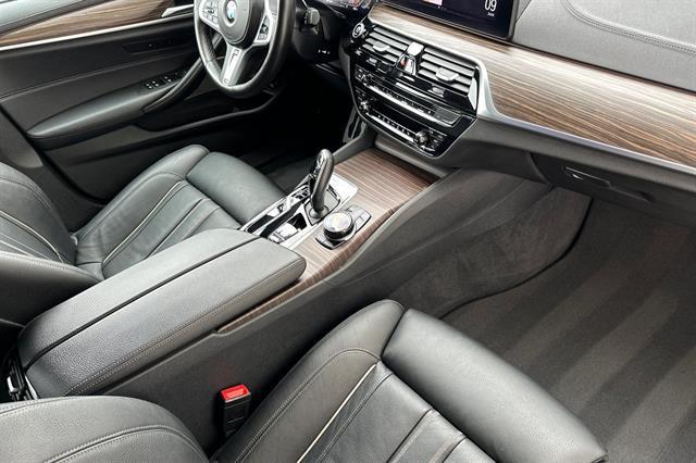 used 2022 BMW M550 car, priced at $54,335