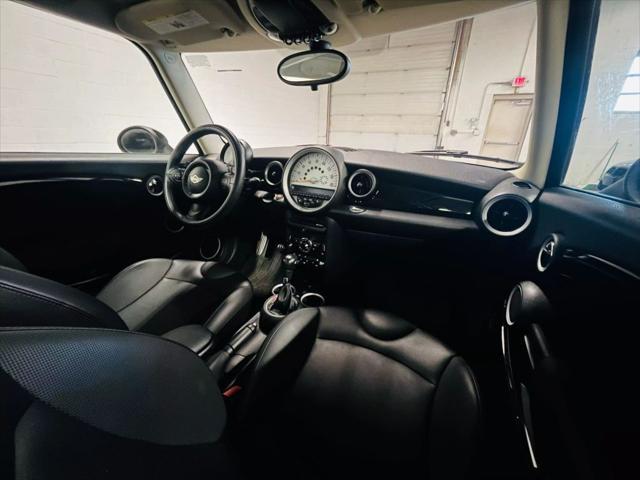 used 2013 MINI Hardtop car, priced at $8,000