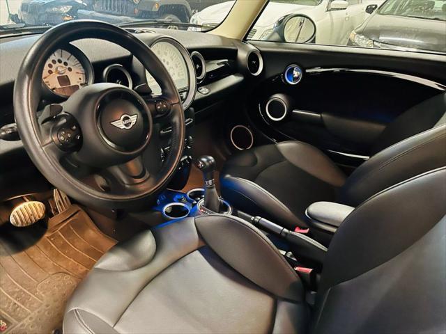used 2013 MINI Hardtop car, priced at $8,000